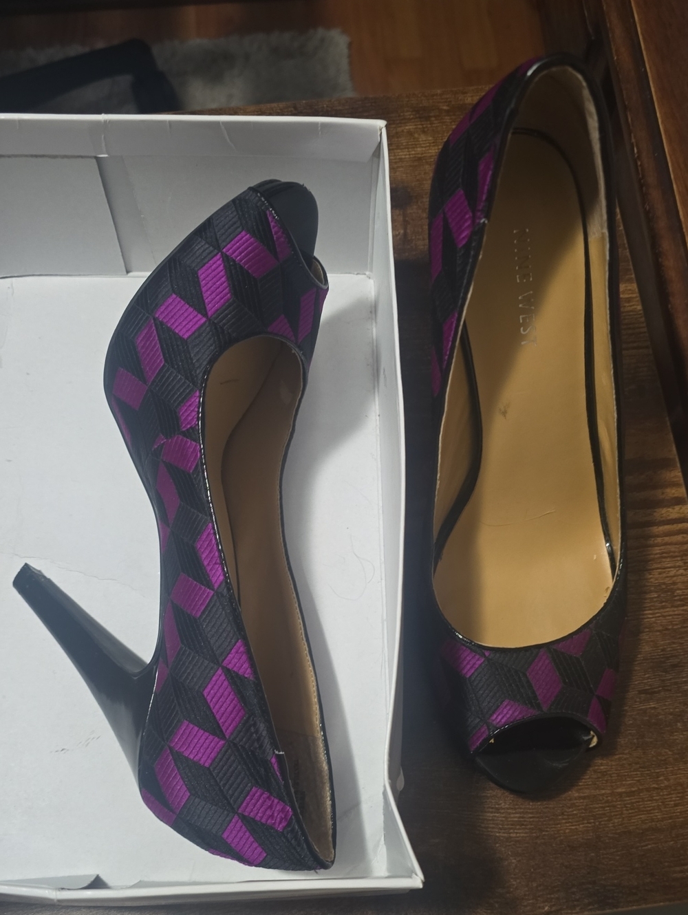 Like New Women’s Peep-Toe High Heels in Black & Purple - Fashion Pump